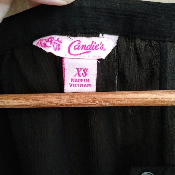 Candie's semi-sheer black adjustable sleeve tunic size xs, textured, relaxed fit - Picture 3 of 9